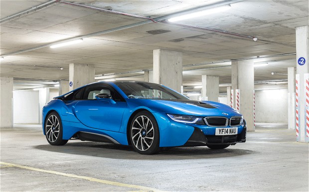 Cơn sốt xe lai i8 sẽ cứu BMW khỏi chết yểu